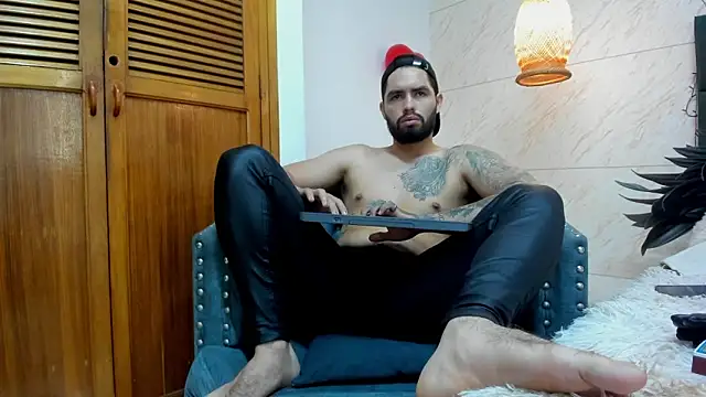 matteosantos online show from February 2025 02:13:02 PM