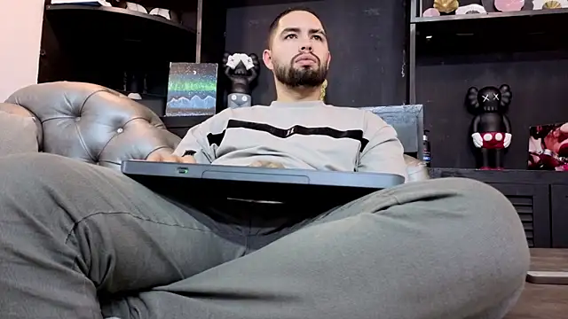 matteosantos online show from April 2026 05:45:02 AM