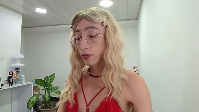 NicoleCortez online show from January 2025 11:43:02 PM