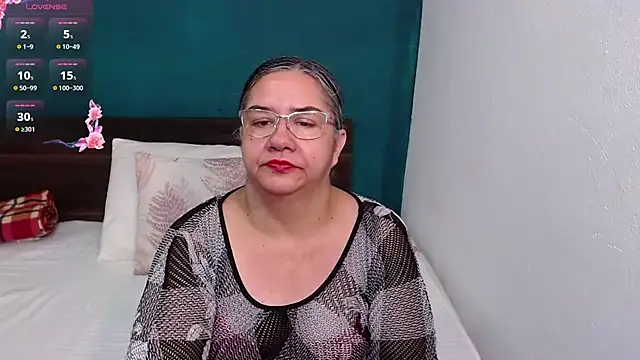 scaelettdubois online show from October 2025 12:06:01 AM