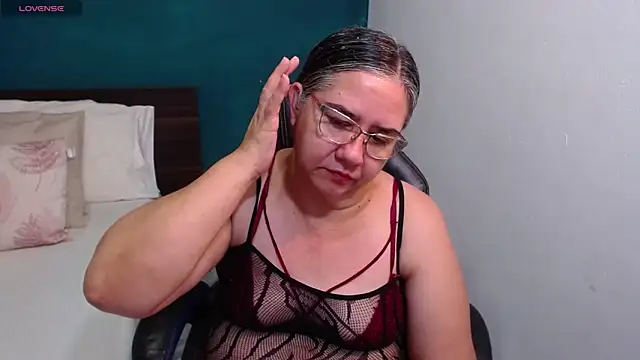 scaelettdubois online show from December 2025 05:38:02 AM