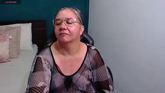 scaelettdubois online show from February 2026 03:03:01 AM