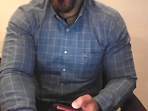 Kalel17073 online show from June 2026 06:17:01 PM