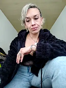 sexymarilyncolombia online show from March 2025 01:40:01 PM