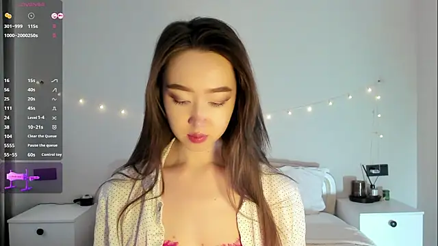 Snapshot of _luna_022 chatting on October 2025 04:35:02 AM luna 022 online show from October 2025 04:35:02 AM