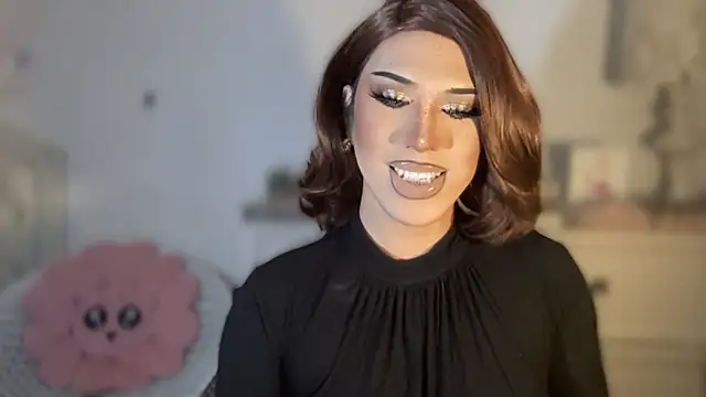 Ts glamxxxx online show from October 2025 12:22:01 AM