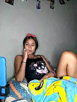 Little Naughty Nicole online show from April 2026 05:47:01 AM