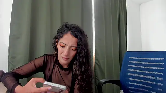 Lucia Fuster online show from July 2026 09:06:02 PM