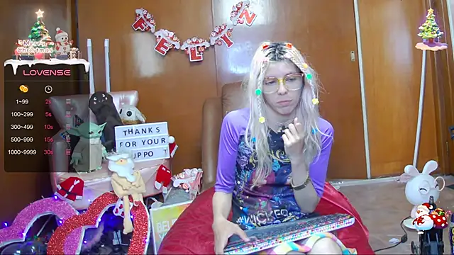 Skinygirl online show from December 2024 11:57:02 PM