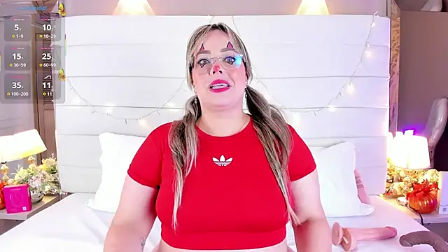 Charlotte93  online show from October 2025 12:06:01 PM