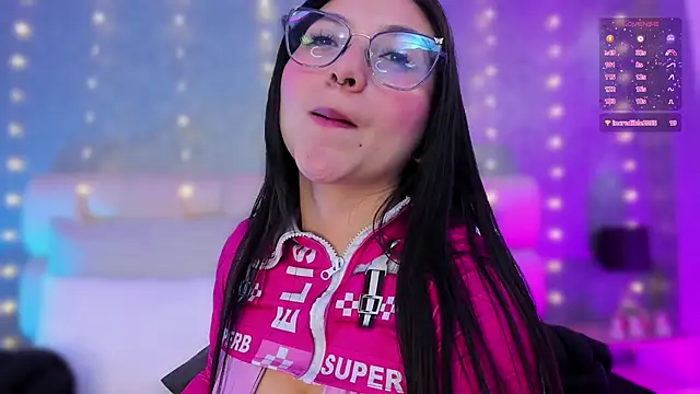 lucy neil online show from January 2025 10:08:02 PM