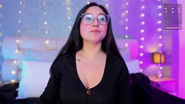 lucy neil online show from January 2025 01:08:01 AM