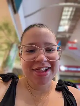 Lucyklein2022 online show from June 2026 08:18:02 PM