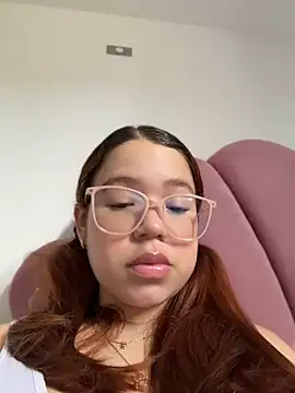 Lucyklein2022 online show from July 2026 02:41:02 PM