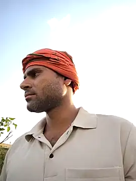 Maneeshpoppy online show from May 2026 01:11:01 AM