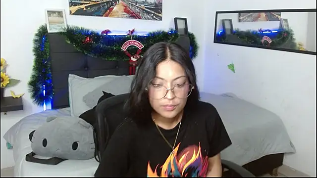 vaness weet online show from January 2026 09:31:01 PM