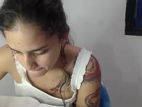 girl tits online show from February 2025 01:41:01 AM