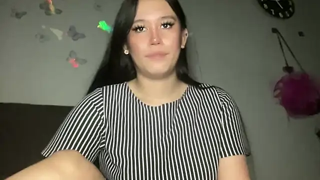 MeganTheRarest online show from November 2025 01:34:02 PM