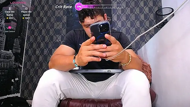 Leonsmoron online show from March 2026 11:17:01 PM