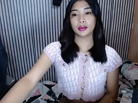 Maria-Moore online show from September 2025 02:11:02 PM