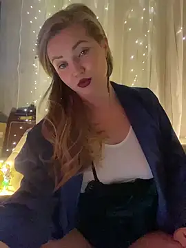 Snapshot of Lady__Maria chatting on December 2024 07:39:02 PM Lady Maria online show from December 2024 07:39:02 PM