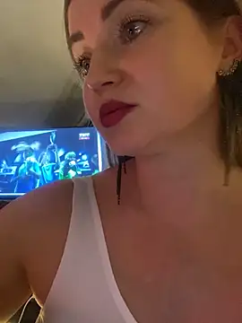 Snapshot of Lady__Maria chatting on December 2024 07:06:01 PM Lady Maria online show from December 2024 07:06:01 PM