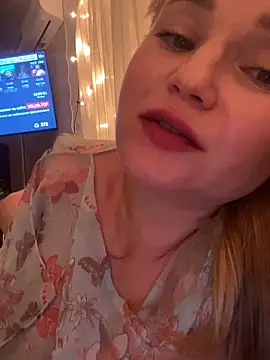 Snapshot of Lady__Maria chatting on January 2025 08:04:02 PM Lady Maria online show from January 2025 08:04:02 PM