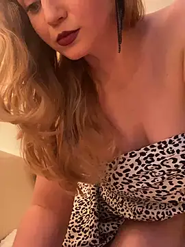 Snapshot of Lady__Maria chatting on February 2025 04:32:02 PM Lady Maria online show from February 2025 04:32:02 PM