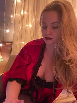 Snapshot of Lady__Maria chatting on February 2025 03:52:01 PM Lady Maria online show from February 2025 03:52:01 PM