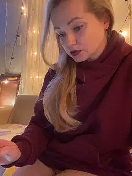 Snapshot of Lady__Maria chatting on February 2025 03:40:01 PM Lady Maria online show from February 2025 03:40:01 PM