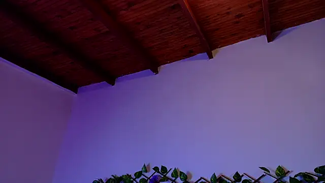 Snapshot of annie_barozzi chatting on October 2025 01:32:02 PM annie barozzi online show from October 2025 01:32:02 PM