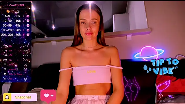 Snapshot of madina_taher chatting on February 2025 08:11:01 AM madina taher online show from February 2025 08:11:01 AM