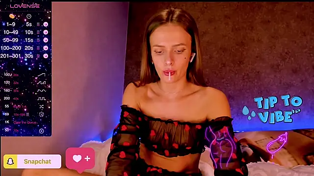 Snapshot of madina_taher chatting on February 2025 11:12:02 PM madina taher online show from February 2025 11:12:02 PM