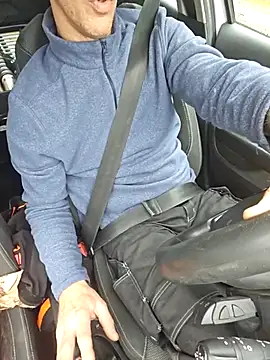 Xcoquinx online show from October 2025 12:05:02 PM