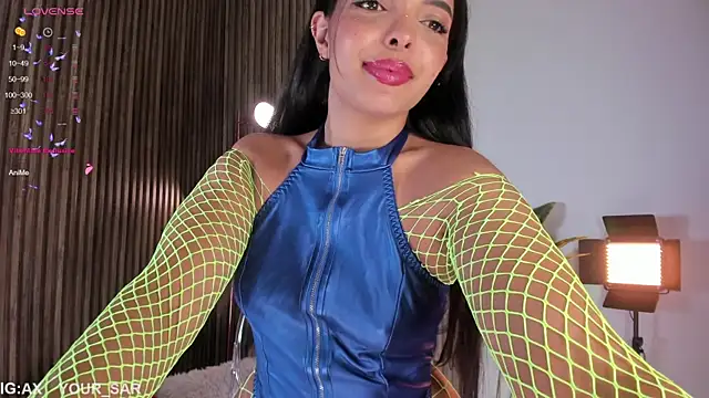 SaraFerrerx online show from October 2025 07:05:01 PM