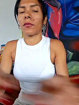 Snapshot of Doll_Loren chatting on February 2025 02:32:02 PM Doll Loren online show from February 2025 02:32:02 PM