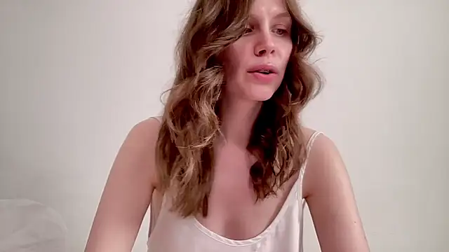 Nikki Mimimi online show from March 2025 01:18:01 PM