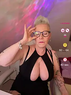 German Milf online show from May 2026 12:48:01 PM