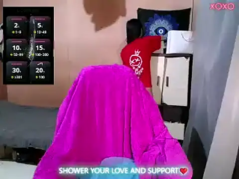 ToKeNa online show from October 2025 07:43:02 AM