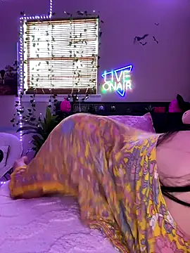 Cutiepiespanks online show from September 2025 08:43:02 PM