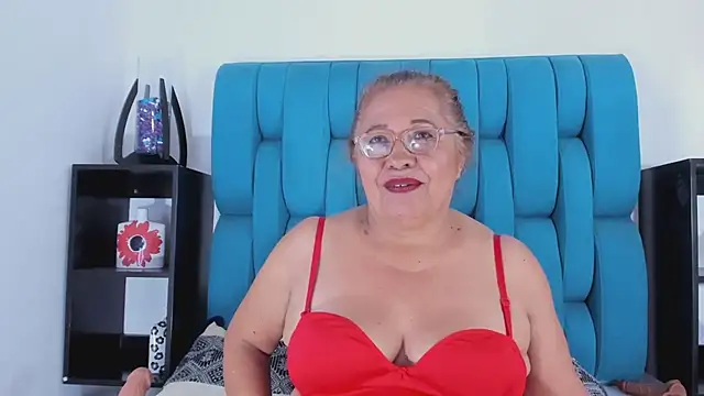 Snapshot of Keira_Lennox chatting on January 2025 04:34:01 PM Keira Lennox online show from January 2025 04:34:01 PM