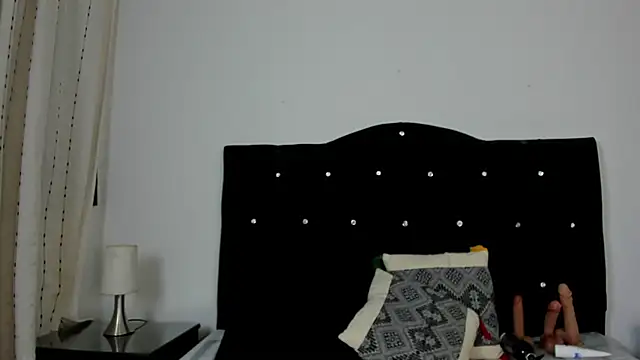 Keira Lennox online show from October 2025 11:27:02 AM