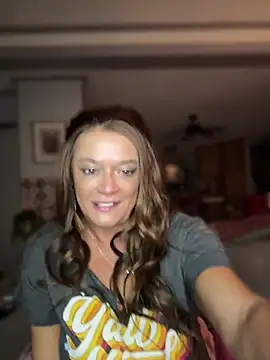 cowgirlc online show from April 2026 03:21:01 AM