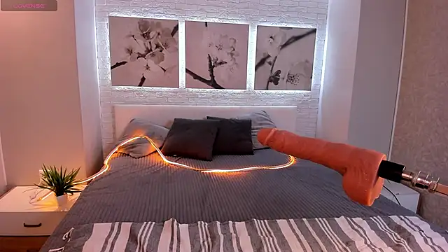 Betty June online show from September 2025 08:30:01 PM