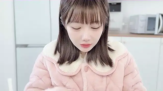 Villagechief online show from March 2025 02:15:01 AM