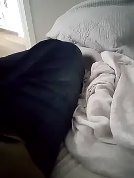 Snapshot of Mark_Dad chatting on February 2025 09:38:02 PM Mark Dad online show from February 2025 09:38:02 PM