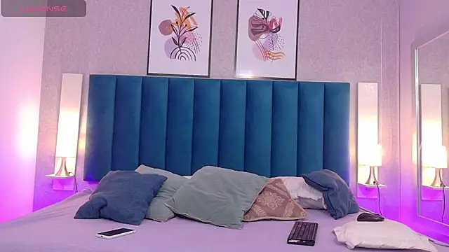 Snapshot of MiaMidnnightt chatting on October 2025 12:34:02 PM MiaMidnnightt online show from October 2025 12:34:02 PM