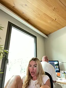 Snapshot of EmaSalis chatting on September 2025 10:48:02 AM EmaSalis online show from September 2025 10:48:02 AM