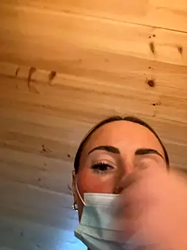 Snapshot of EmaSalis chatting on September 2025 09:12:02 AM EmaSalis online show from September 2025 09:12:02 AM