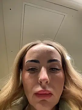 EmaSalis online show from March 2026 02:09:02 PM